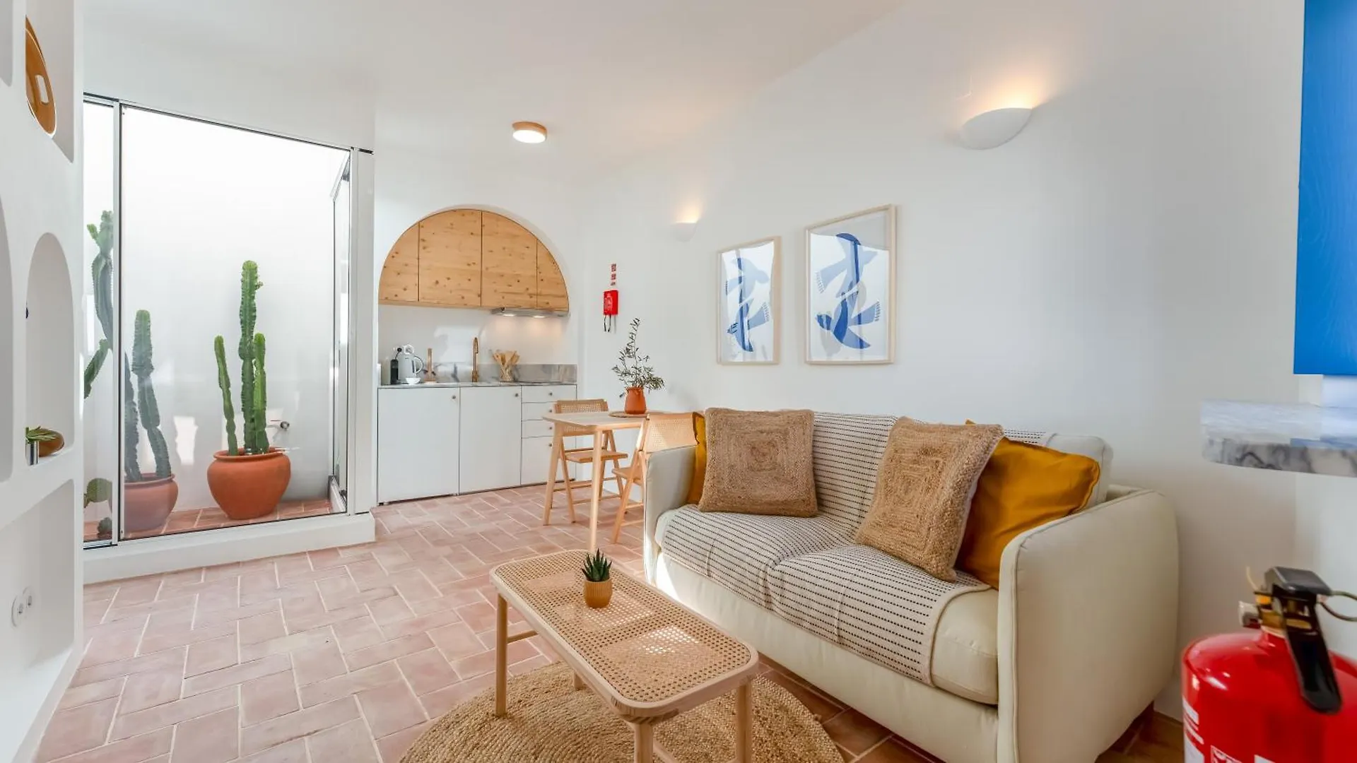Stylish Slow Living 1 Bdr House By Lovelystay Vila do Bispo 0*,