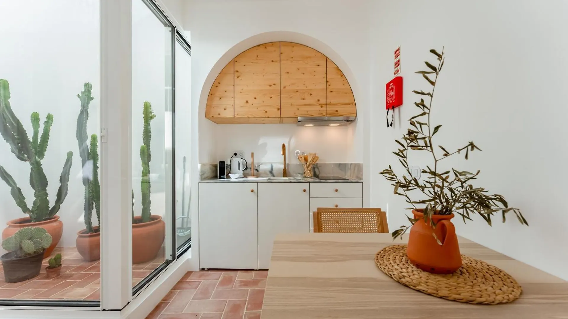 Stylish Slow Living 1 Bdr House By Lovelystay Vila do Bispo